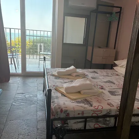 Elstefanino House 3* エフォリエ・ノルド